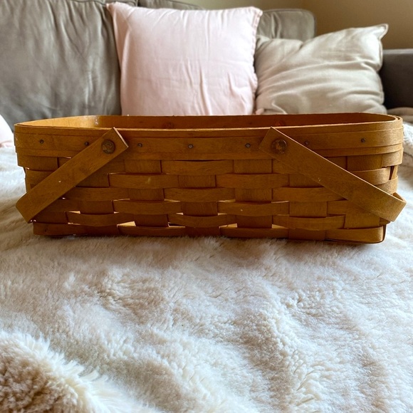 Longaberger handmade basket with handles - Picture 2 of 7